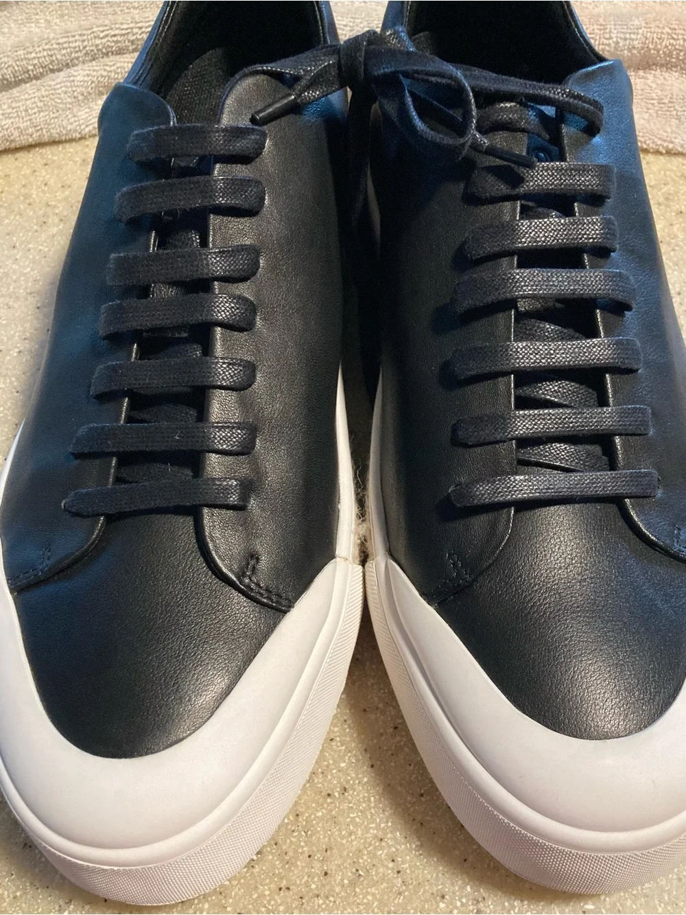 Men's Black Low-Top Athletic Sneakers with White Sole